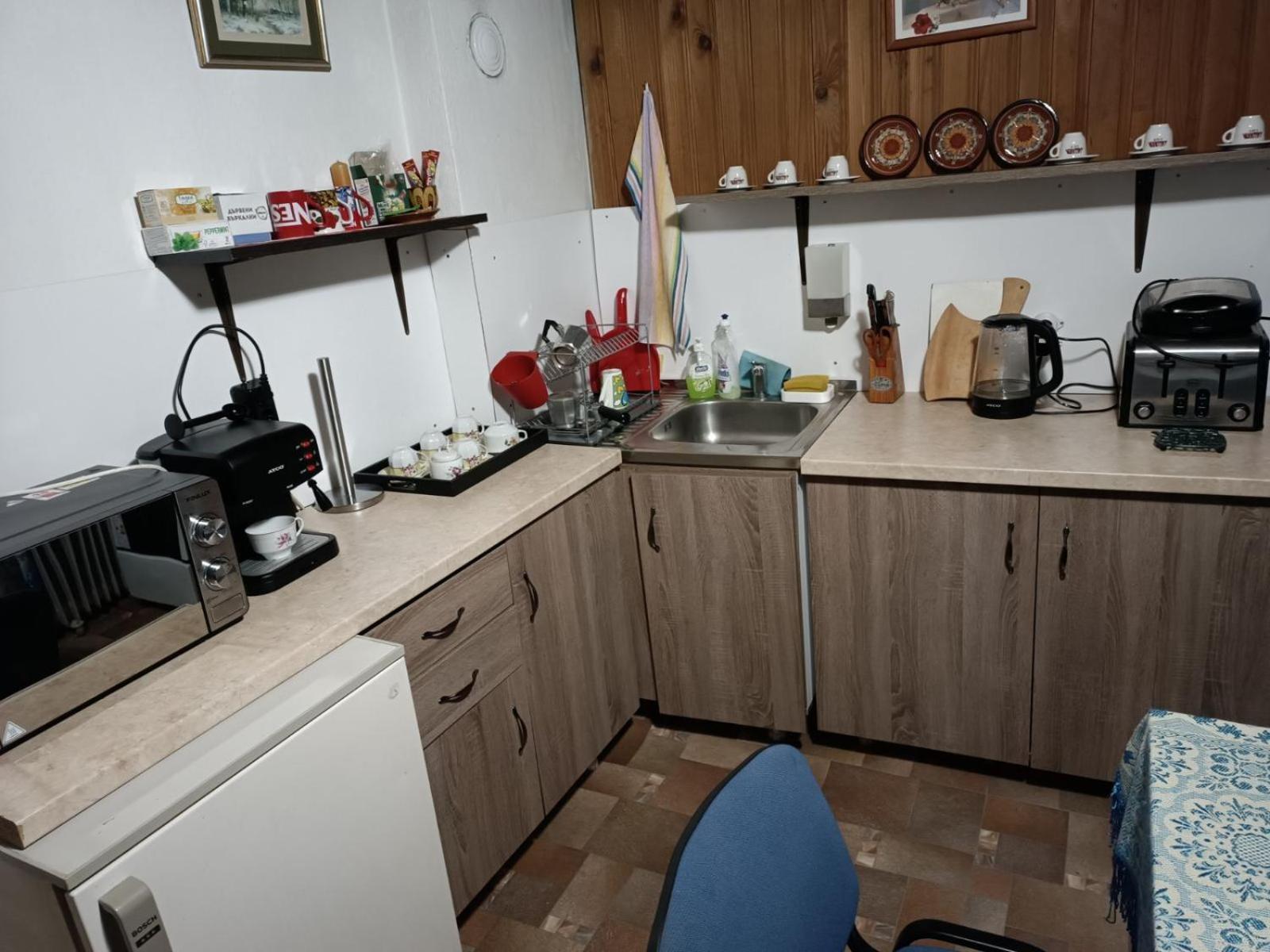 Къща За Гости Феникс Koprivsjtitsa Exteriör bild